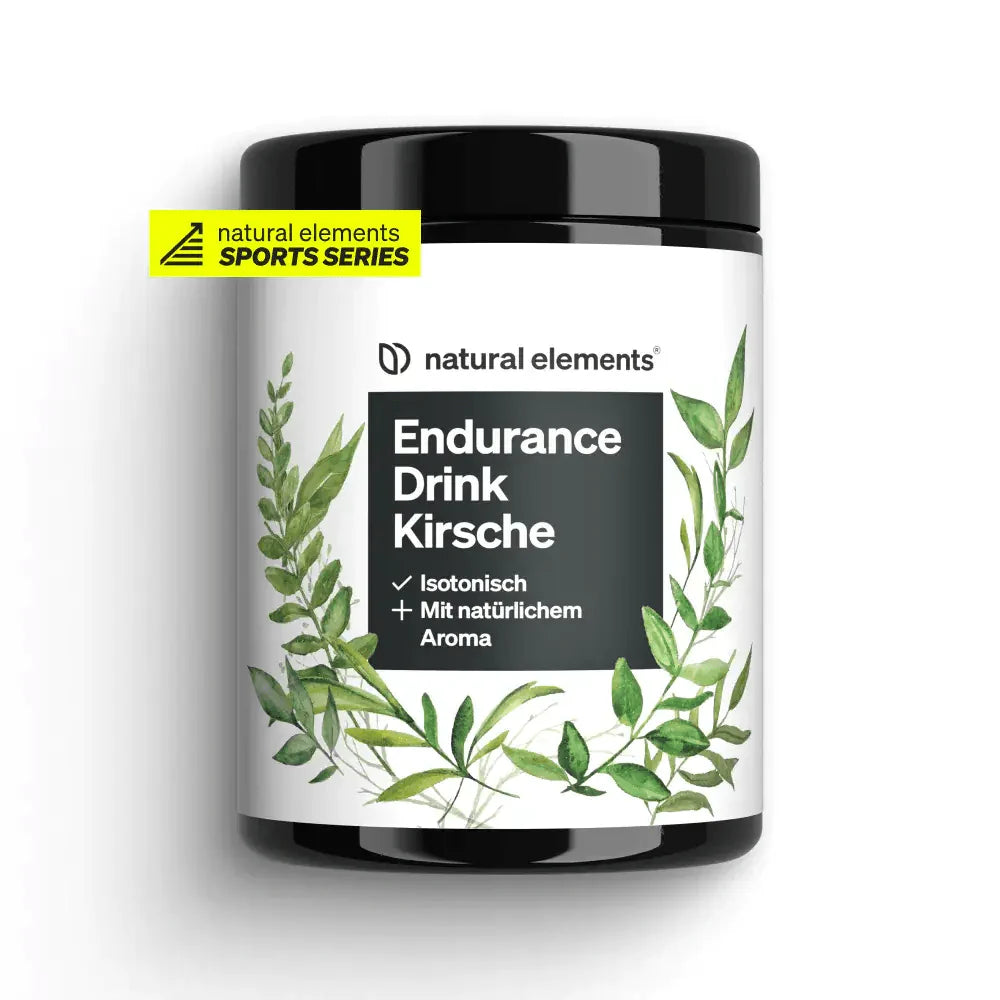 Behälter mit NATURAL ELEMENTS Endurance Drink in der Geschmacksrichtung Kirsch, mit isotonischen Eigenschaften und angereichert mit Kohlenhydraten und Elektrolyten, verziert mit einem Blattdesign und dem Branding der Sports Series.